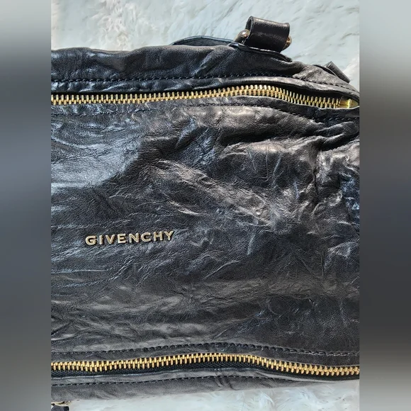 Givenchy Pandora Black distressed leather bag - Picture 7 of 16